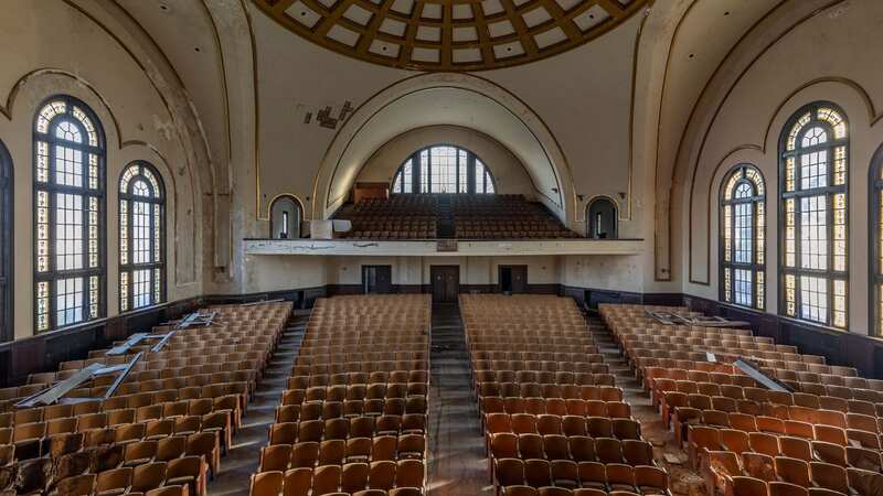 The crumbling synagogue used to sit 1,200 worshippers (Image: mediadrumimages/LelandKent)