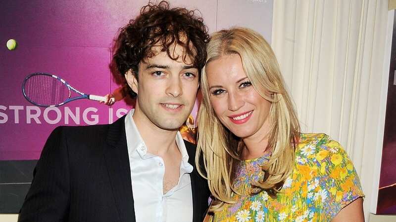 Lee Mead has said he will keep his 
