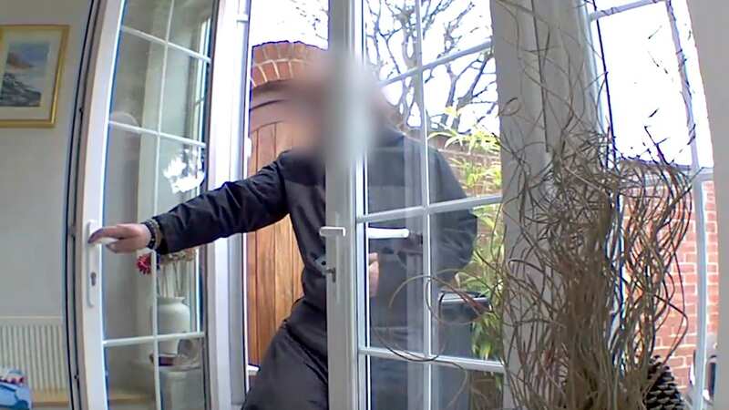 Evri delivery driver knocks over vase in porch with parcel leaving owner fuming