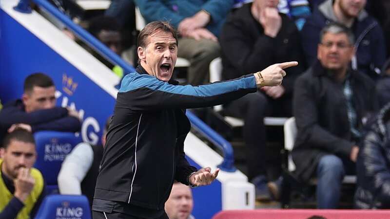 Julen Lopetegui shouts instructions from the touchline at the King Power (Image: MI News/NurPhoto)