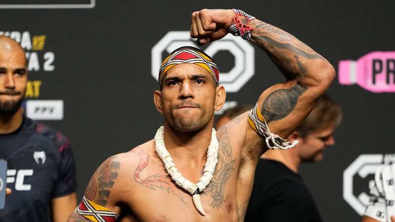 UFC star Alex Pereira advised to avoid rival with light-heavyweight move