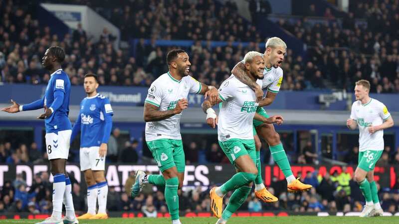 Newcastle thumped Everton 4-1 at Goodison Park