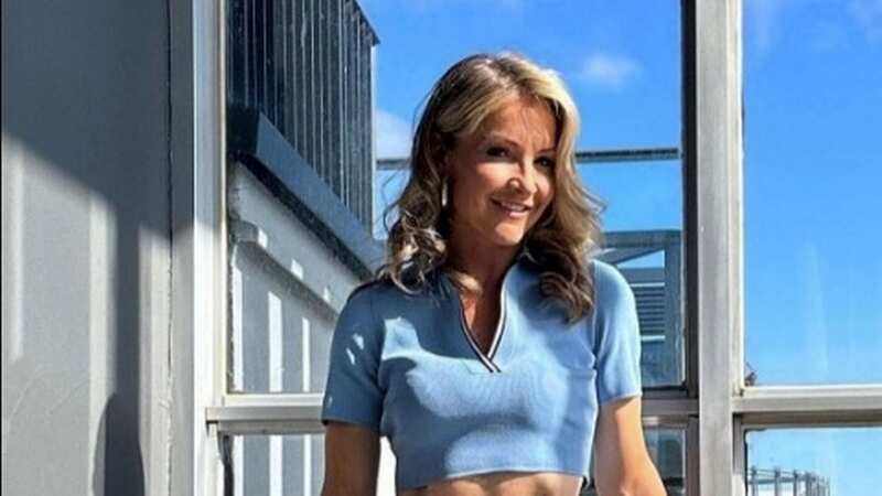 The presenter flaunted her flat stomach in a fitted skirt and crop top (Image: Helen Skelton/Instagram)