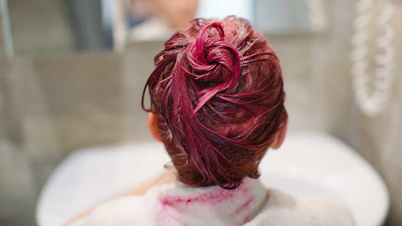 The teenager dyed her hair using her neighbour
