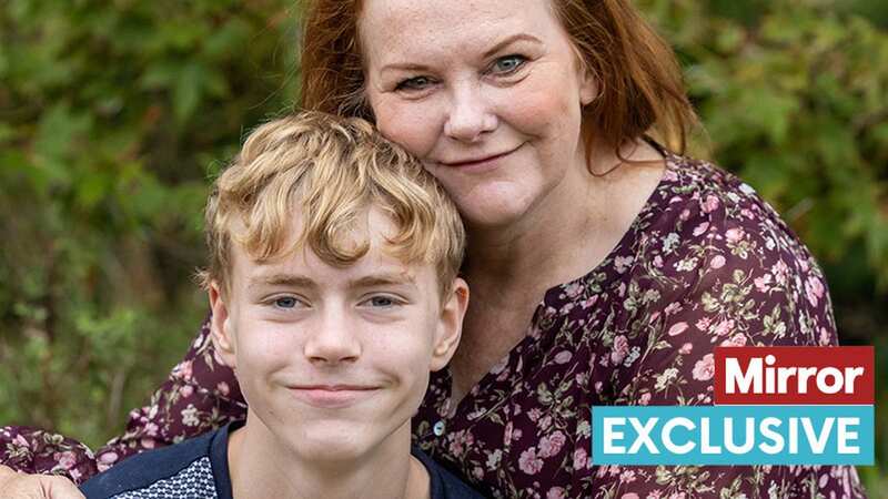Organ-recipient Max with mum Emma (Image: Andy Commins / Daily Mirror)