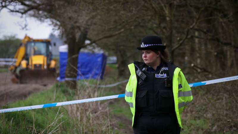 A police officer stands guard close to where the remains were found (Image: Nottinghamshire Live/BPM Media)