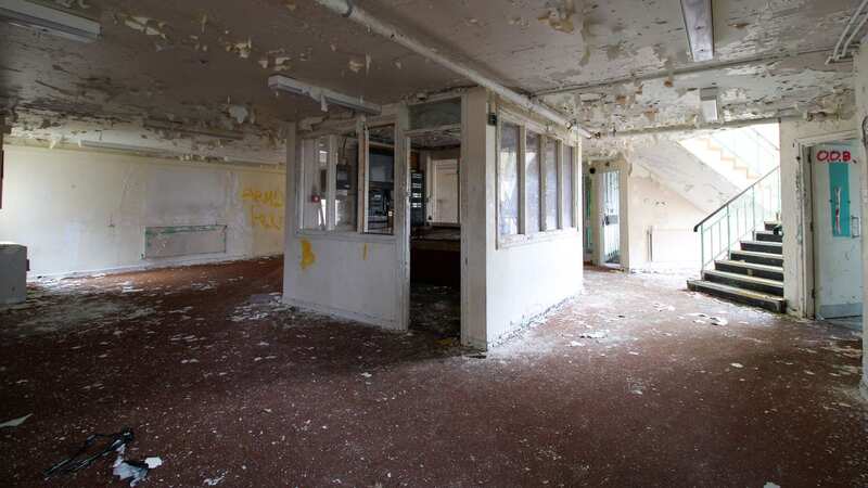 The building is vast but has all been left to decay (Image: mediadrumimages/Lost.Ireland)