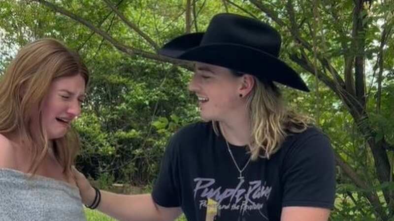 Woman cries as gender reveal goes wrong - but husband