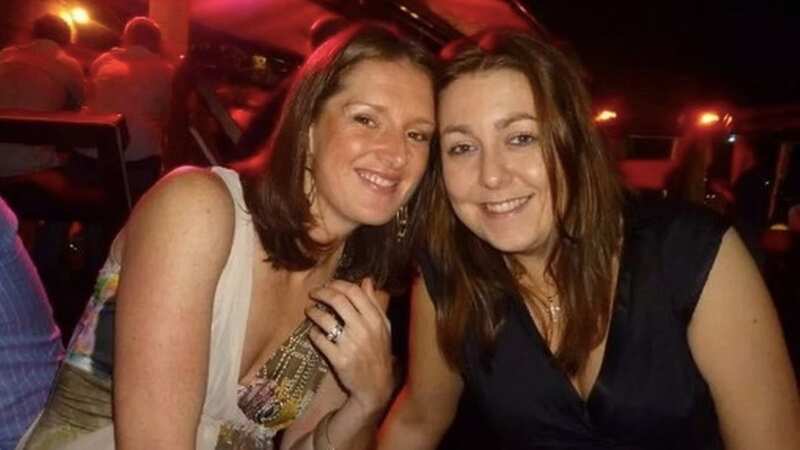 Cathy Booth with best friend Natalie Wilson who died from pancreatic cancer (Image: Belfastlive WS)