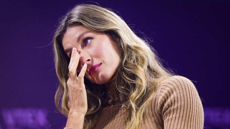 Gisele Bündchen cried onstage (Image: SplashNews.com)