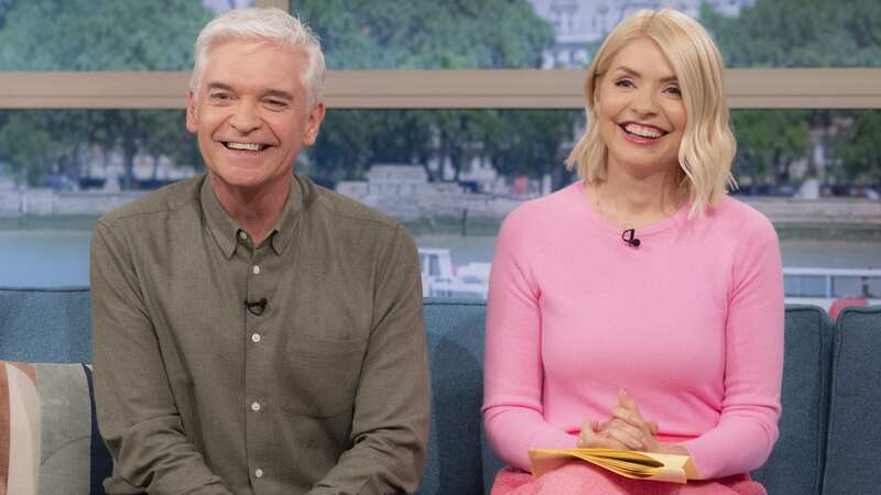 Phillip and Holly on the This Morning sofa (Image: Ken McKay/ITV/REX/Shutterstock)