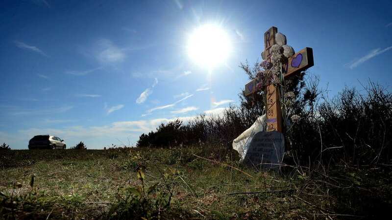 A makeshift memorial for a victim in the Gilgo Beach murders stands along Ocean Parkway in Gilgo Beach, New York (Image: Newsday via Getty Images)