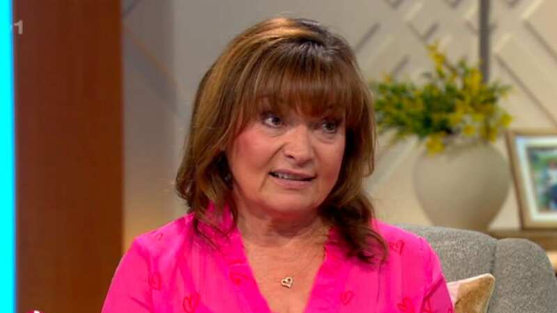 Lorraine Kelly uses hilarious snap of Dr Hilary for his 