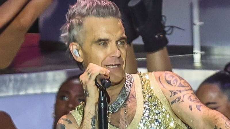 Robbie Williams stops concert mid-way through and tells the crowd 
