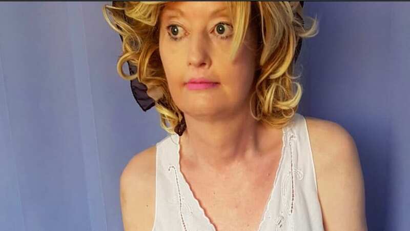 Lauren Harries 