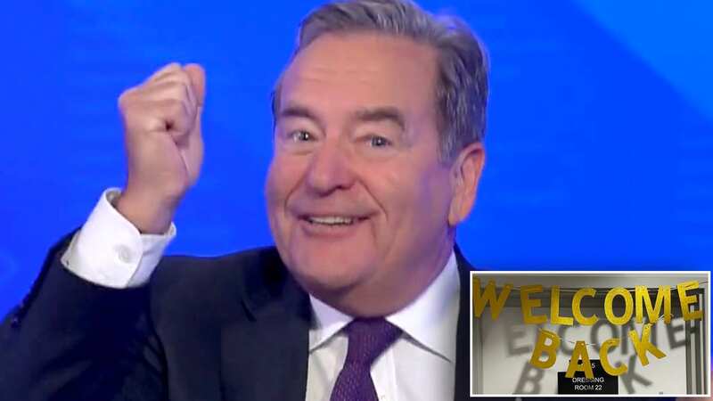 Jeff Stelling left Soccer Saturday after 30 years (Image: twitter.com/SkySports)