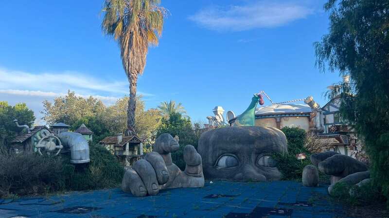 Inside abandoned theme park hiding dark secret where 