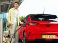 Nearly half of drivers are 'not clear at all' on electric vehicle etiquette qhxidiqxkiqerinv