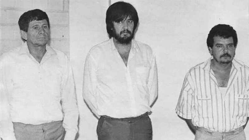 Amado Carrillo Fuentes (centre) with other members of the Juarez cartel (Image: Commons)