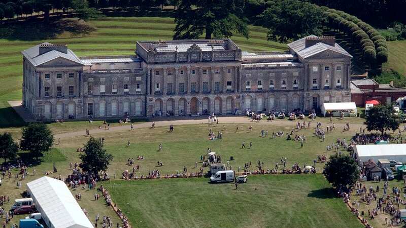 A man was airlifted to hospital after a plane crash in the grounds of Heveningham Hall, Suffolk (stock) (Image: WikiCommons)