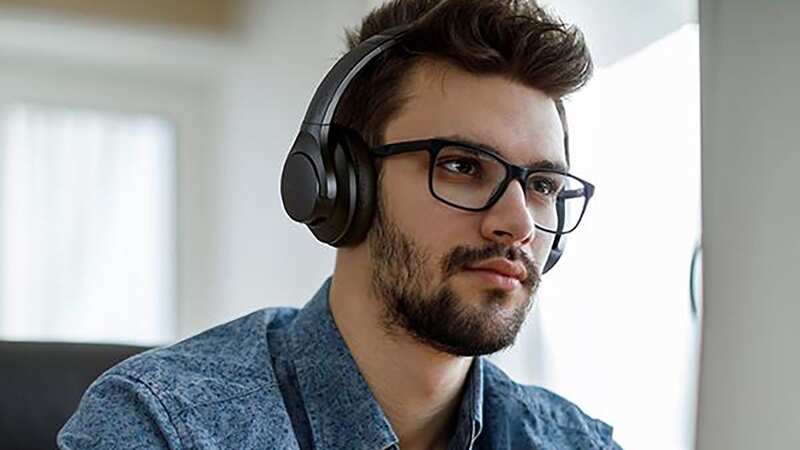 You can get some amazing noise-cancelling headphones for only £35