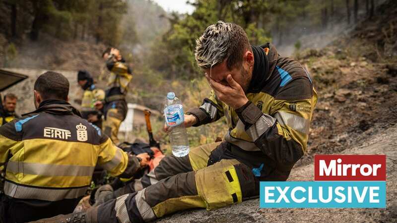 Firefighters struggle in the heat as the weather causes blazes in forests on La Palma, part of Canary Islands (Image: Anadolu Agency via Getty Images)