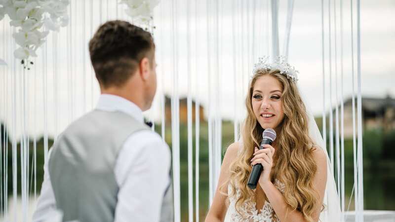 The bride read out the text messages at the wedding (stock image) (Image: Getty Images/iStockphoto)