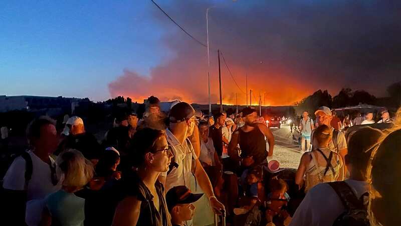 Tourists are fleeing the wildfires in Greece