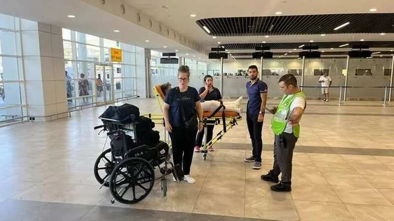 Vinnie Kilburn, 11, and his family are stuck in Turkey after he broke his leg at the hotel swimming poo (Image: Tom Kilbur/LeicestershireLive)