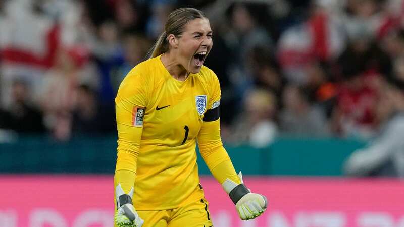 Earps hails Lionesses