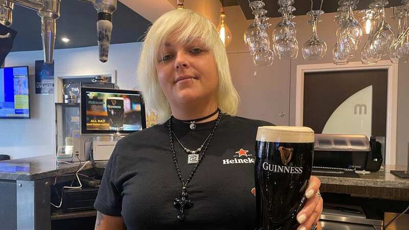 Feathers general manager Jade Colquitt with a £2 pint of Guinness (Image: Newsquest / SWNS)