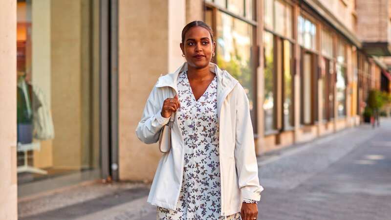 Shoppers are keeping dry in this waterproof Uniqlo parka!