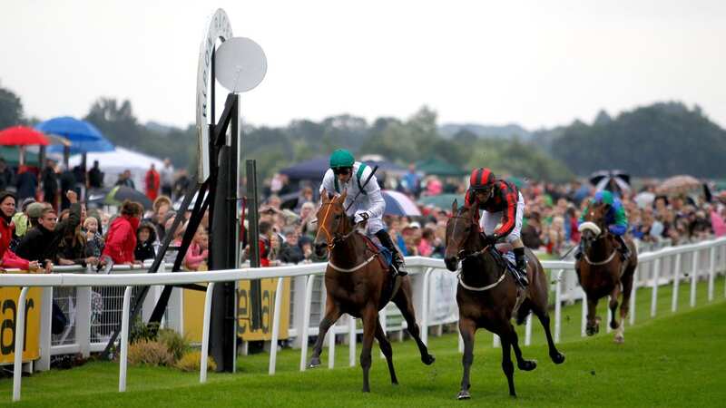 RIPON, ENGLAND - AUGUST 31: The Wee Barra ridden by Raul Da Silva, (L) wins the SIS virtual betting channel handicap stakes race at Ripon racecourse on August 31, 2015 in Ripon, England. (Photo by Richard Sellers/Getty Images) )