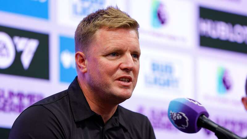 Howe hits back at Carragher and Neville over early Premier League predictions