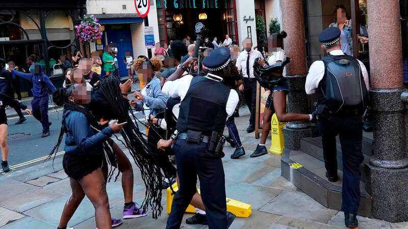 New dispersal warnings are in place in London amid TikTok riot fears after scenes of chaos in Oxford Street this week (Image: PA)