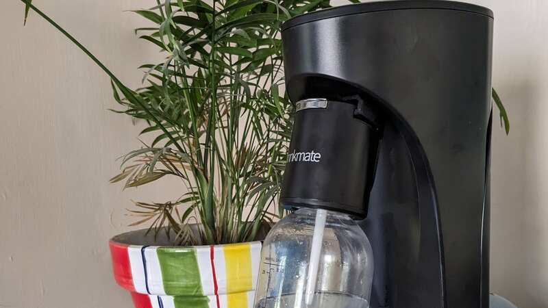 Drinkmate Omnifizz soda maker