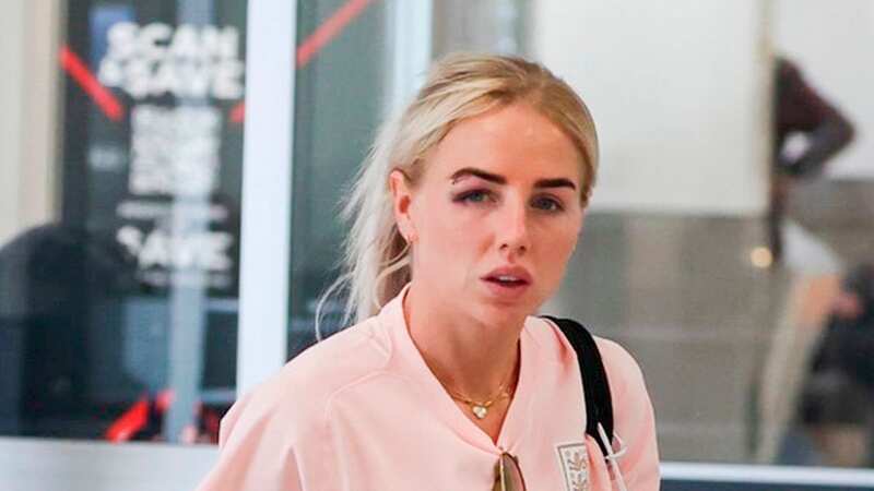 Alex Greenwood shows off gruesome eye injury as England stars travel home