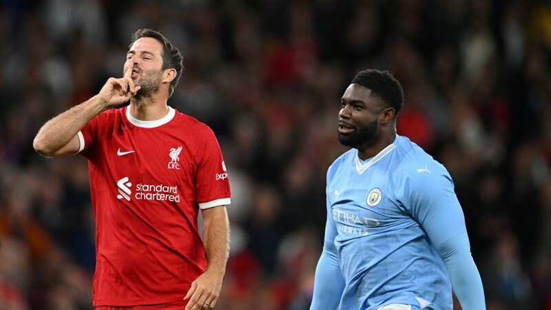 Jamie Redknapp reacts to the crowd as he takes part in a shootout with Micah Richards