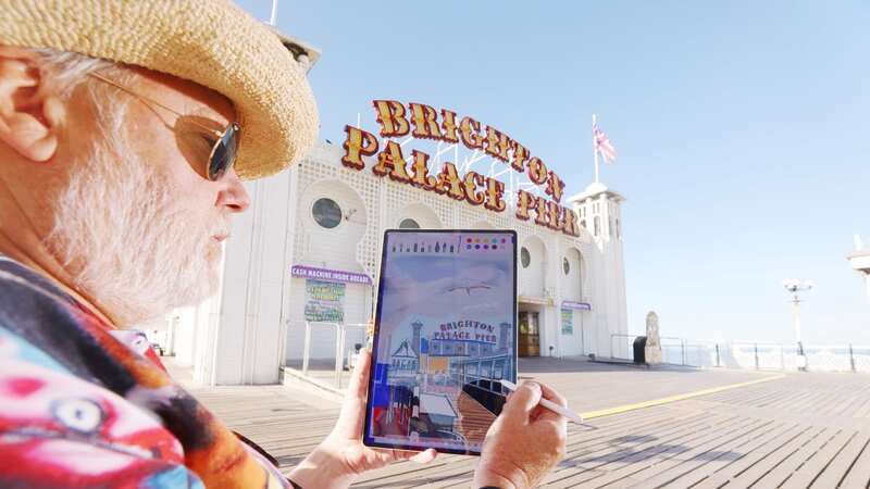 Jim Moir (AKA Vic Reeves) surprises Brighton locals in the sunshine with personalised, free digital illustrations (Image: PinPep)