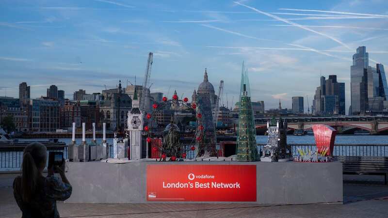 Replica of London skyline appears in capital city - made from recycled tech