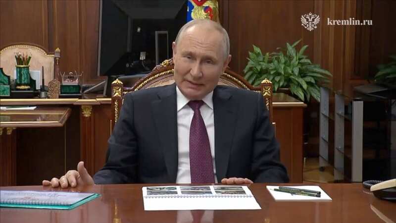 Vladimir Putin extending his "condolences" to Yevgeny Prigozhin