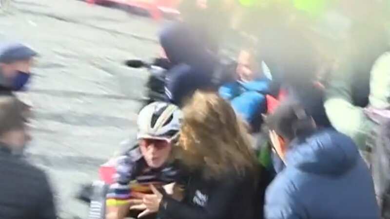 Remco Evenepoel crashed after winning the stage (Image: Eurosport)