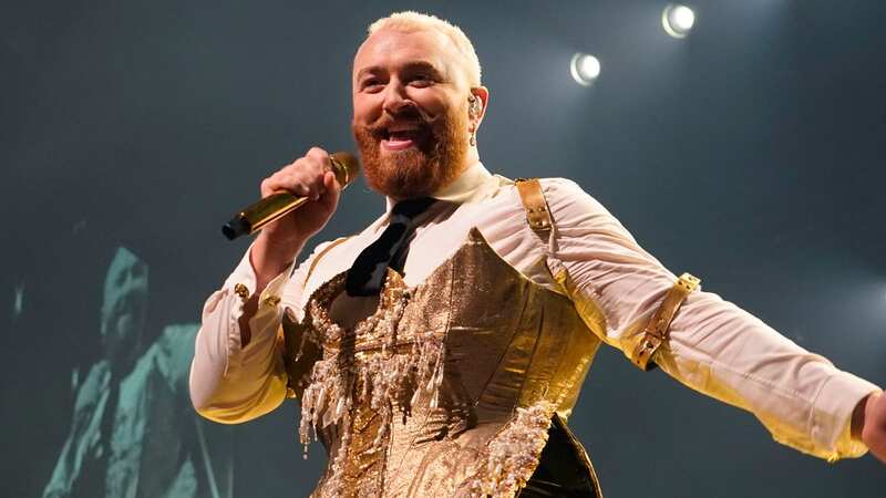 Sam wowed fans in a gold corset (Image: Chris Pizzello/Invision/AP)