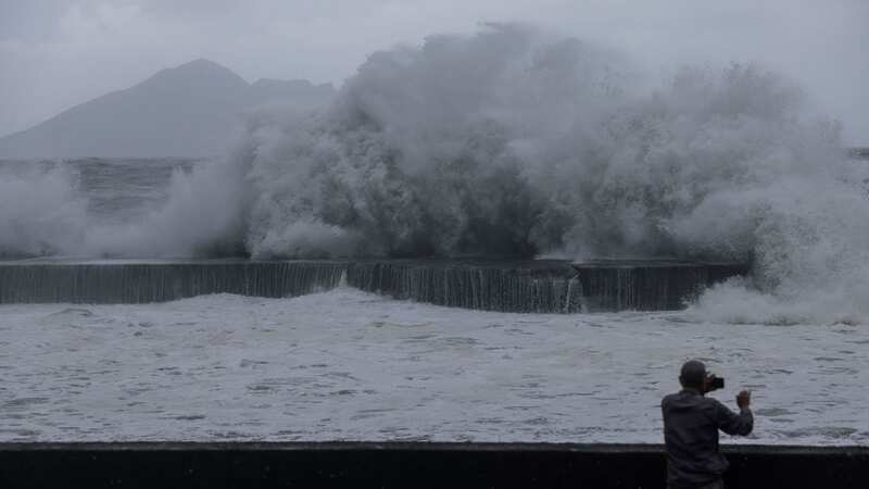 Huge waves crash against the shore in Yilan, eastern Taiwan (Image: AFP via Getty Images)
