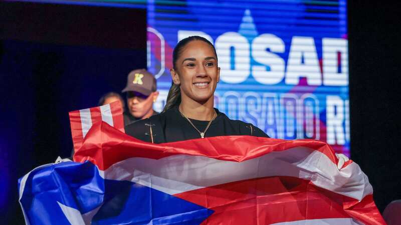 Amanda Serrano (right) will make women