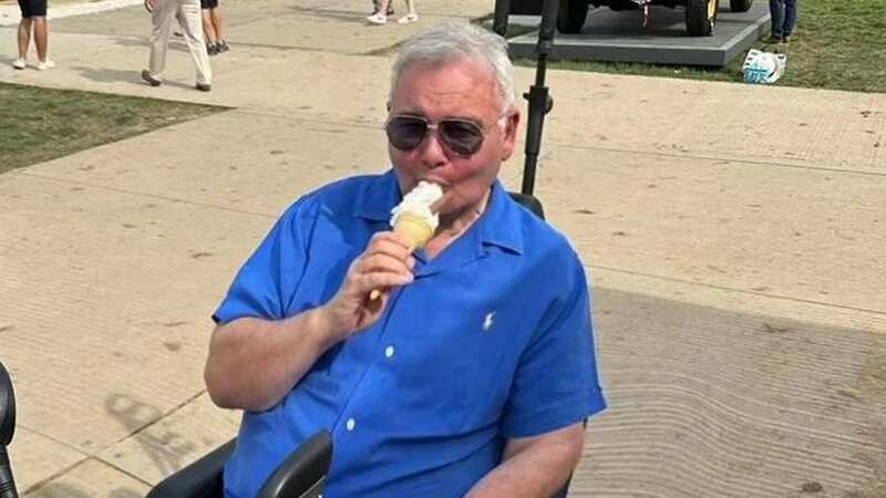 Eamonn Holmes posts snap in mobility scooter amid chronic pain battle