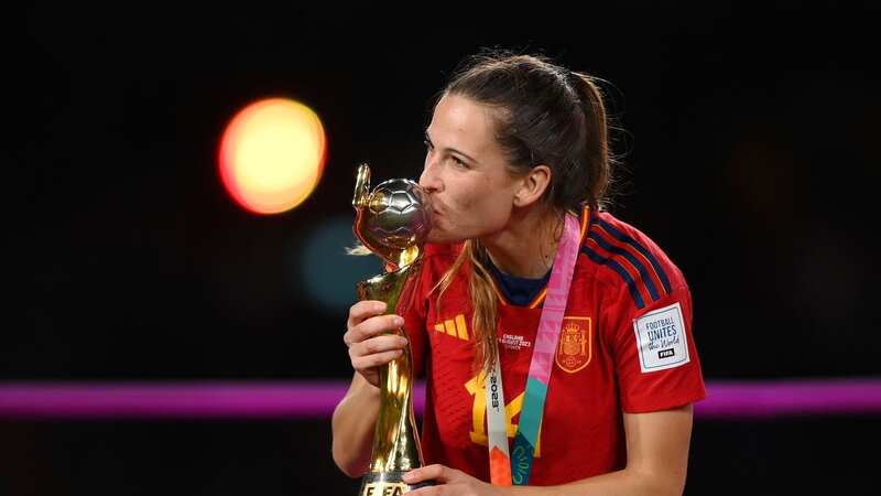 Laia Codina of Spain and Arsenal kisses the FIFA Women