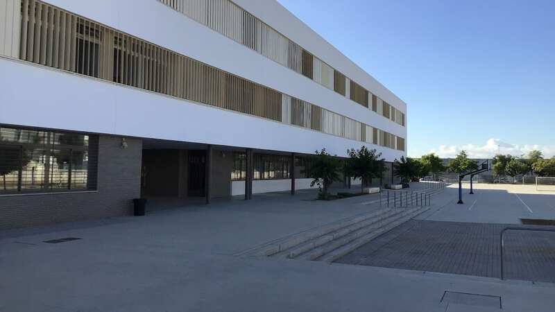 A stabbing happened near a high school in Jerez de la Frontera