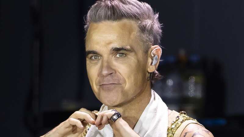 Robbie Williams admits 