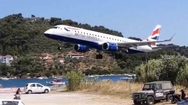 The low landing was filmed at Skiathos Airport (Image: @webflite/X)
